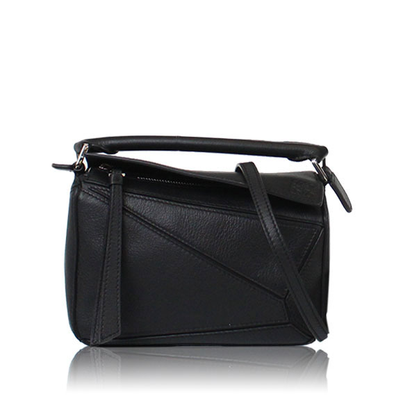 LOEWE パズルバッグミニ 17&nbsp;x11&nbsp;x7cm(幅&nbsp;x 高さ&nbsp;x マチ)