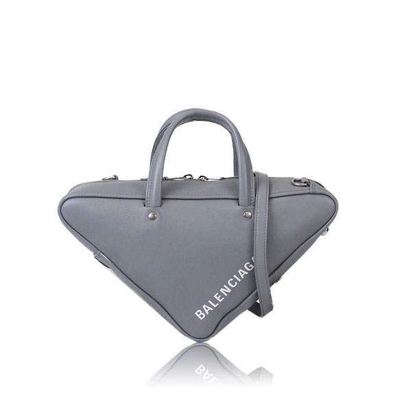 BALENCIAGA トライアングルダッフルS 23&nbsp;x23&nbsp;x9cm(幅&nbsp;x 高さ&nbsp;x マチ)