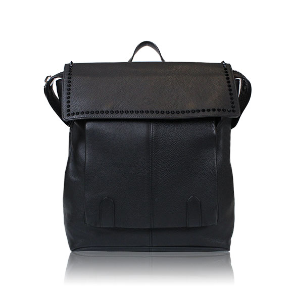 Christian Louboutin スパイクスタッズバックパック 35&nbsp;x43&nbsp;x15cm(幅&nbsp;x 高さ&nbsp;x マチ)