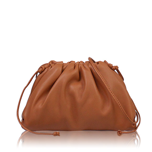 BOTTEGA VENETA ミニザポーチ 