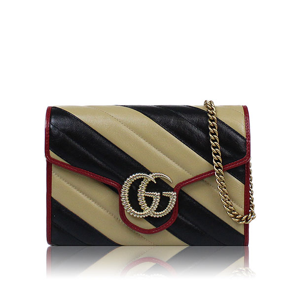 GUCCI GGマーモントチェーンウォレット 