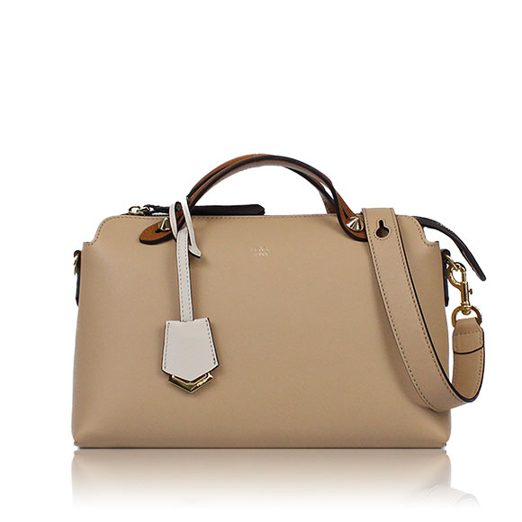 FENDI バイザウェイミディアム 