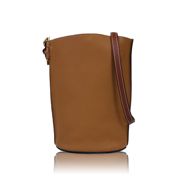 LOEWE ゲートバケットショルダー 