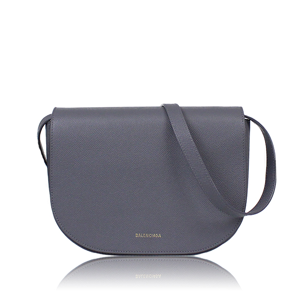 BALENCIAGA ヴィルデイバッグS 24&nbsp;x16&nbsp;x5cm(幅&nbsp;x 高さ&nbsp;x マチ)