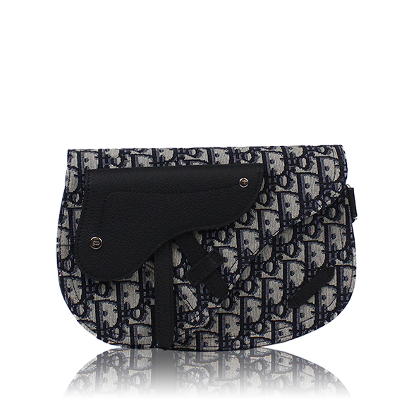 Dior サドルポーチ 23&nbsp;x13&nbsp;x4cm(幅&nbsp;x 高さ&nbsp;x マチ)