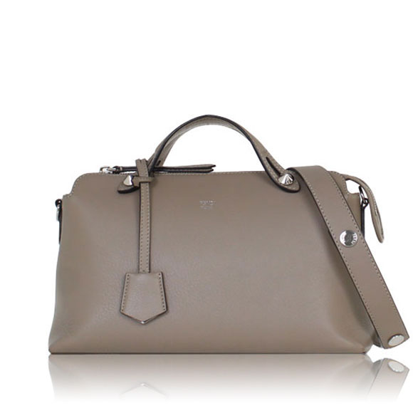 FENDI バイザウェイミディアム 