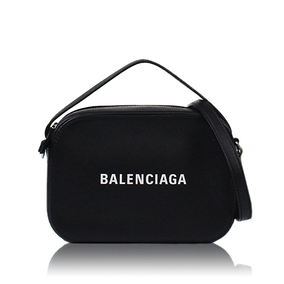 BALENCIAGA カメラバッグXS 16&nbsp;x11&nbsp;x5cm(幅&nbsp;x 高さ&nbsp;x マチ)