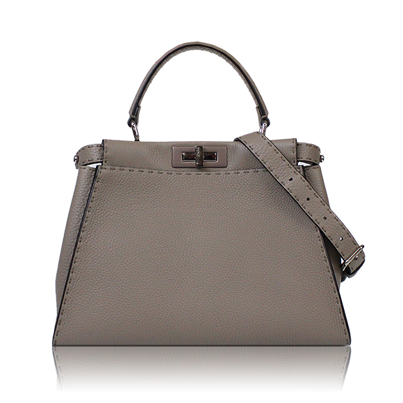 FENDI ピーカブー 