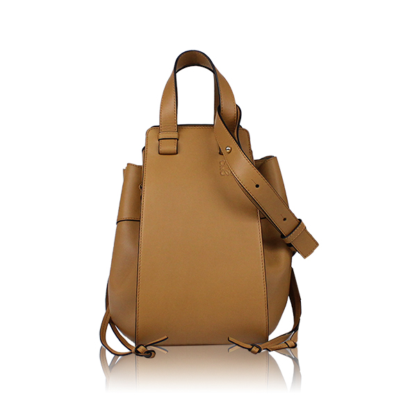 LOEWE ハンモックドローストリング 29&nbsp;x29&nbsp;x15cm(幅&nbsp;x 高さ&nbsp;x マチ)