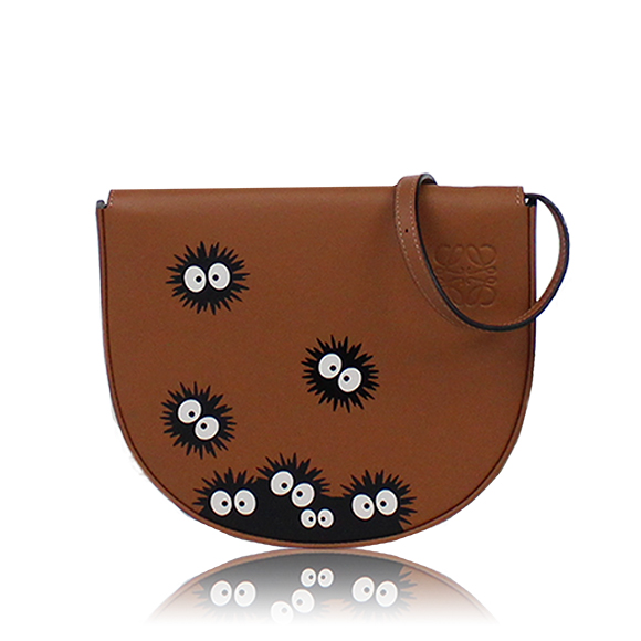 LOEWE ヒールバッグ 16&nbsp;x15&nbsp;x4cm(幅&nbsp;x 高さ&nbsp;x マチ)