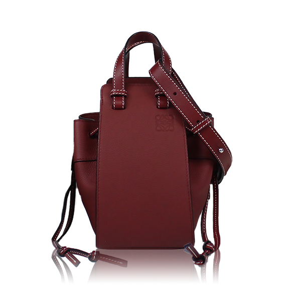 LOEWE ハンモックドローストリングミニ 16&nbsp;x18&nbsp;x11cm(幅&nbsp;x 高さ&nbsp;x マチ)