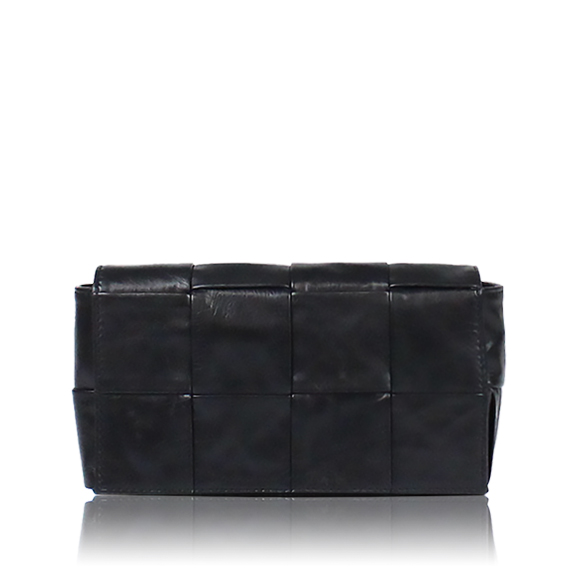 BOTTEGA VENETA カセットベルトバッグ 18&nbsp;x9&nbsp;x4cm(幅&nbsp;x 高さ&nbsp;x マチ)