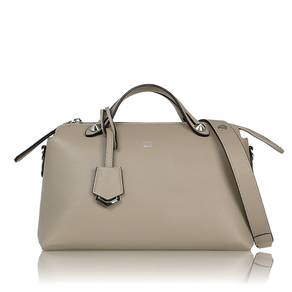 FENDI バイザウェイミディアム 28&nbsp;x17&nbsp;x12cm(幅&nbsp;x 高さ&nbsp;x マチ)