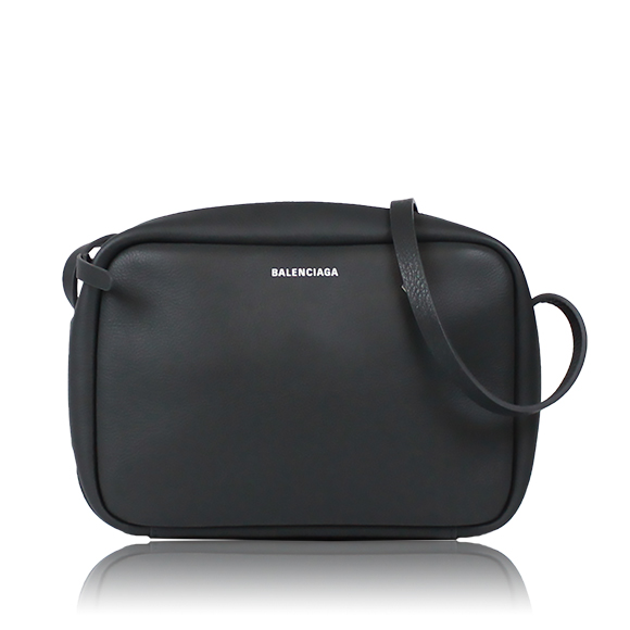 BALENCIAGA カメラバッグS 23&nbsp;x16&nbsp;x6cm(幅&nbsp;x 高さ&nbsp;x マチ)