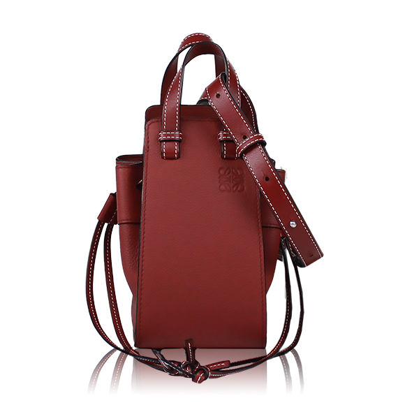 LOEWE ハンモックドローストリングミニ 16&nbsp;x18&nbsp;x11cm(幅&nbsp;x 高さ&nbsp;x マチ)