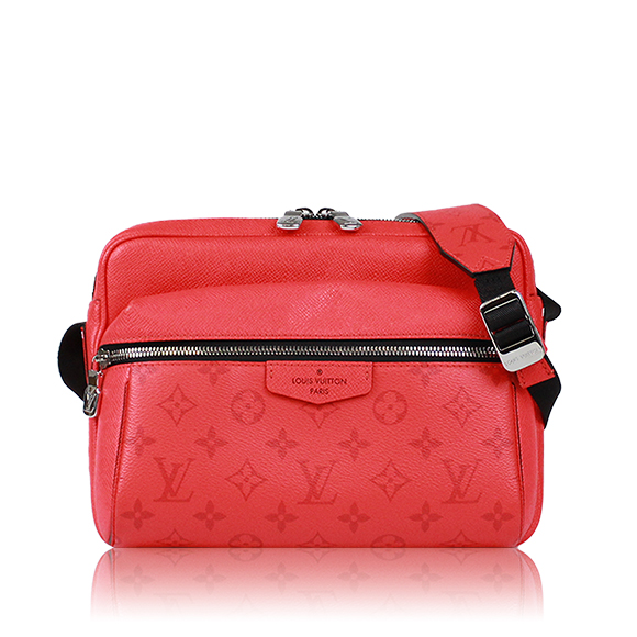 LOUIS VUITTON アウトドアメッセンジャーPM 25&nbsp;x19&nbsp;x5cm(幅&nbsp;x 高さ&nbsp;x マチ)