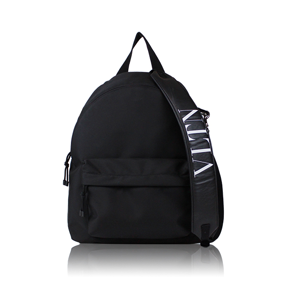 VALENTINO バックパック 35&nbsp;x40&nbsp;x13cm(幅&nbsp;x 高さ&nbsp;x マチ)