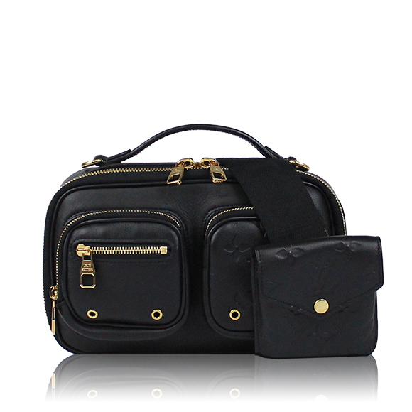 LOUIS VUITTON ユーティリティクロスボディ 