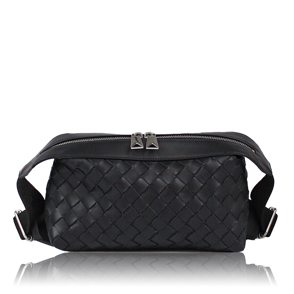 BOTTEGA VENETA イントレチャートバムバッグ 24&nbsp;x14&nbsp;x11cm(幅&nbsp;x 高さ&nbsp;x マチ)