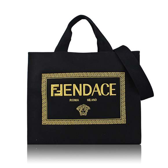 FENDI トートバッグ 