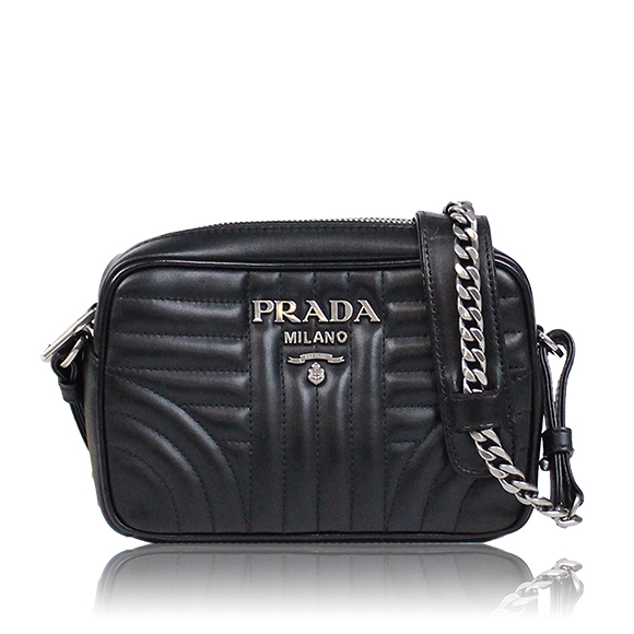 PRADA チェーンショルダーバッグ 