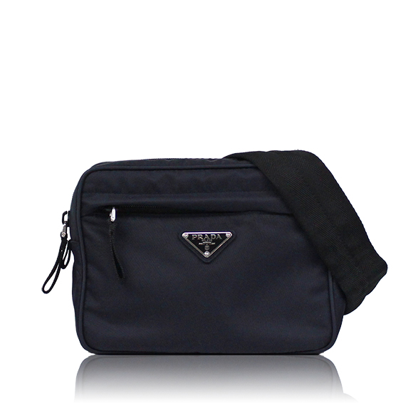 PRADA ベルトバッグ 19&nbsp;x15&nbsp;x6cm(幅&nbsp;x 高さ&nbsp;x マチ)