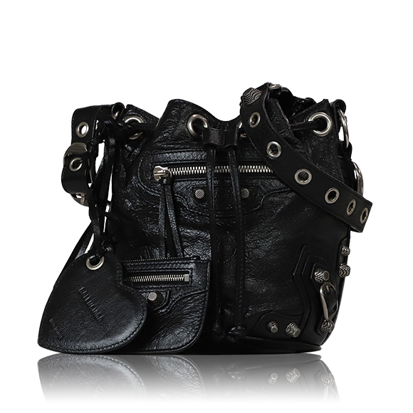 BALENCIAGA ルカゴールバケットXS 14&nbsp;x20&nbsp;x14cm(幅&nbsp;x 高さ&nbsp;x マチ)