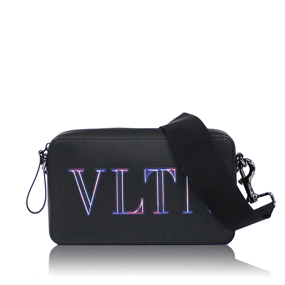 VALENTINO VLTNショルダーバッグ 23&nbsp;x14&nbsp;x5cm(幅&nbsp;x 高さ&nbsp;x マチ)