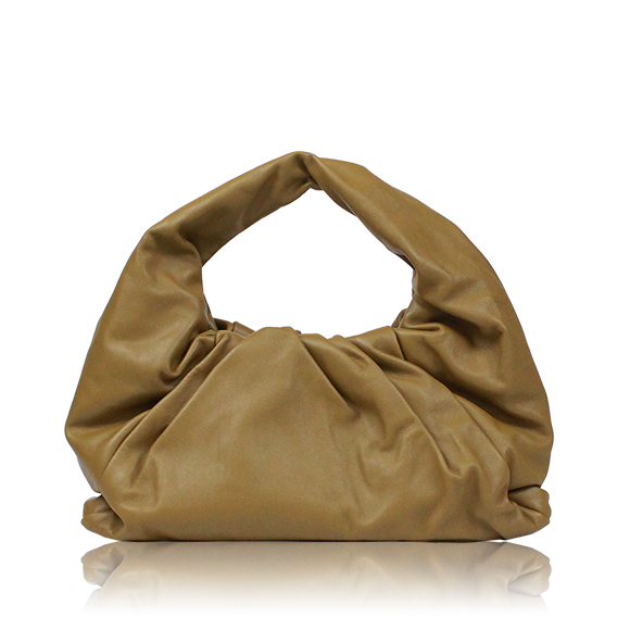 BOTTEGA VENETA ザショルダーポーチ 38&nbsp;x19&nbsp;x9cm(幅&nbsp;x 高さ&nbsp;x マチ)