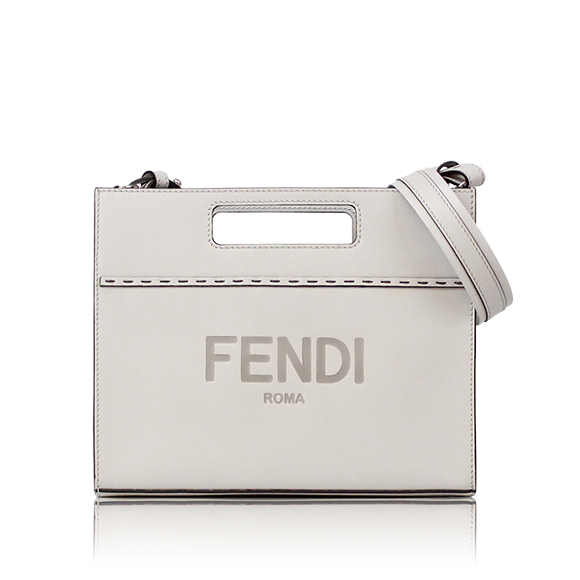 FENDI ショッパースモール 23&nbsp;x19&nbsp;x3cm(幅&nbsp;x 高さ&nbsp;x マチ)
