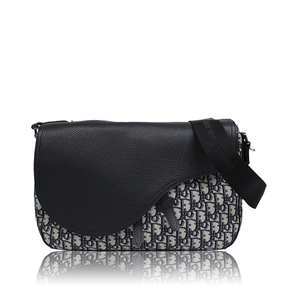 Dior サドルメッセンジャーバッグ 34&nbsp;x23&nbsp;x6cm(幅&nbsp;x 高さ&nbsp;x マチ)