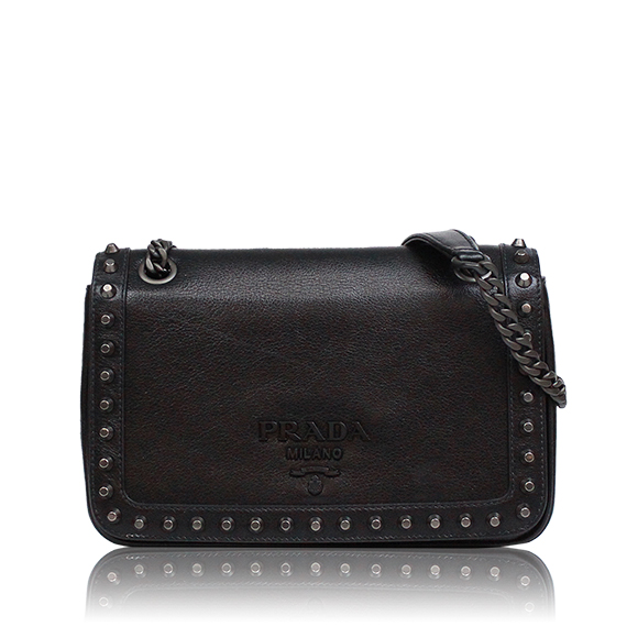 PRADA ショルダーバッグ 21&nbsp;x14&nbsp;x5cm(幅&nbsp;x 高さ&nbsp;x マチ)