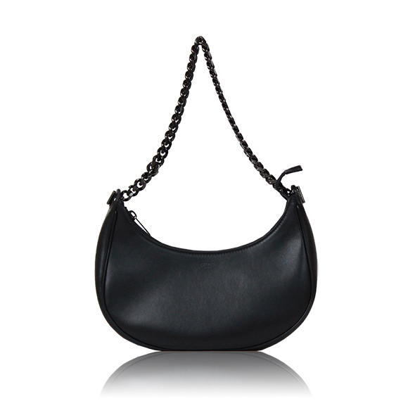 CELINE ミディアムアヴァチェーン 24&nbsp;x18&nbsp;x7cm(幅&nbsp;x 高さ&nbsp;x マチ)