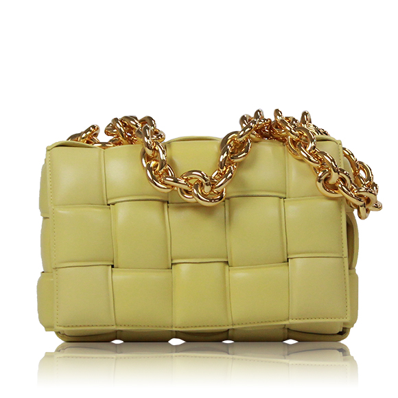 BOTTEGA VENETA チェーンカセット 24&nbsp;x16&nbsp;x5cm(幅&nbsp;x 高さ&nbsp;x マチ)