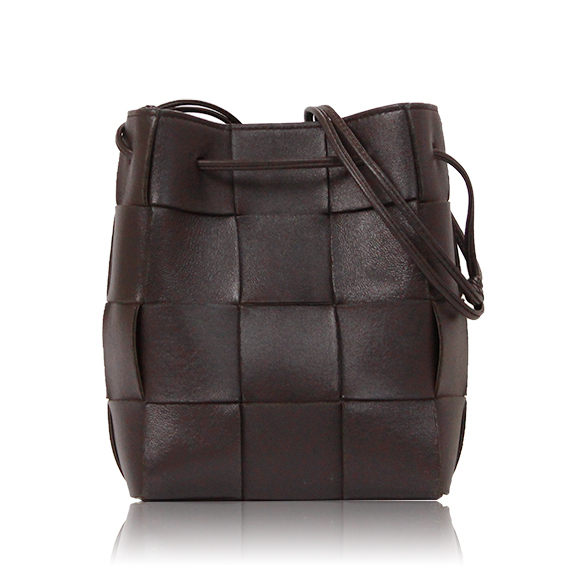 BOTTEGA VENETA スモールカセットバケットバッグ 