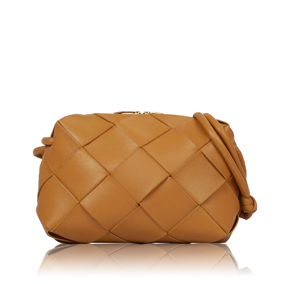 BOTTEGA VENETA スモールカセットカメラバッグ 22&nbsp;x14&nbsp;x7cm(幅&nbsp;x 高さ&nbsp;x マチ)