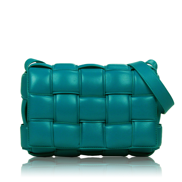 BOTTEGA VENETA パデッドカセット 26&nbsp;x16&nbsp;x5cm(幅&nbsp;x 高さ&nbsp;x マチ)