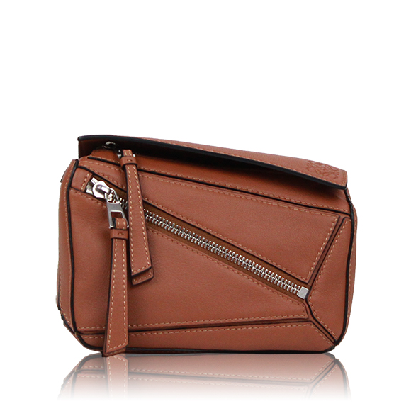 LOEWE パズルバムバッグミニ 17&nbsp;x12&nbsp;x7cm(幅&nbsp;x 高さ&nbsp;x マチ)