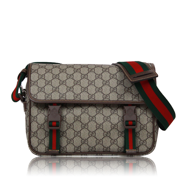 GUCCI GGメッセンジャーバッグ 25&nbsp;x19&nbsp;x6cm(幅&nbsp;x 高さ&nbsp;x マチ)