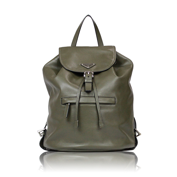 PRADA バックパック 26&nbsp;x35&nbsp;x15cm(幅&nbsp;x 高さ&nbsp;x マチ)