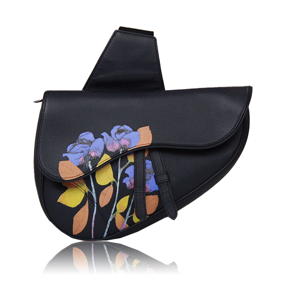 Dior サドルバッグ 25&nbsp;x20&nbsp;x4cm(幅&nbsp;x 高さ&nbsp;x マチ)