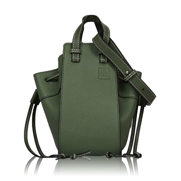 LOEWE（ロエベ）ハンモックドローストリングミニ