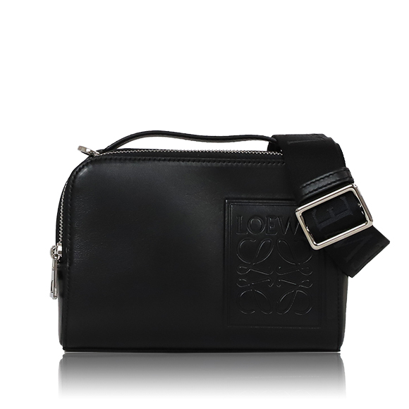LOEWE カメラクロスボディバッグミニ 18&nbsp;x13&nbsp;x6cm(幅&nbsp;x 高さ&nbsp;x マチ)