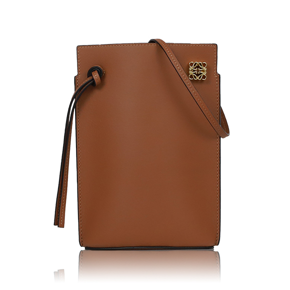 LOEWE ダイスポケット 13&nbsp;x20&nbsp;x4cm(幅&nbsp;x 高さ&nbsp;x マチ)