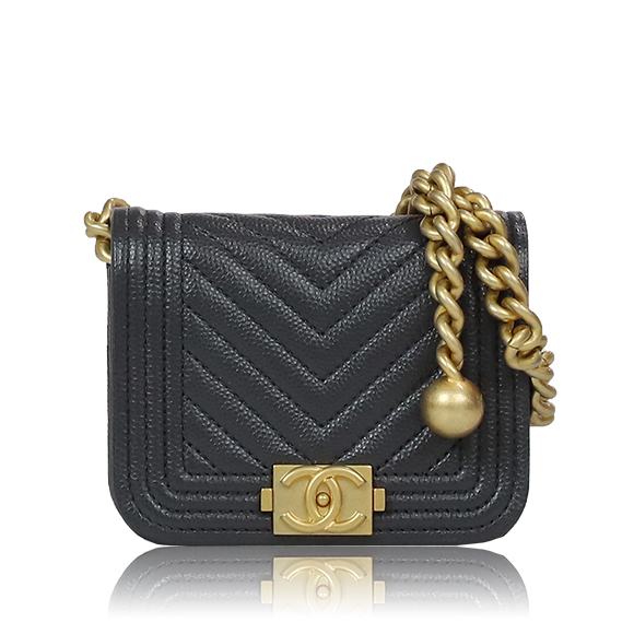 CHANEL ボーイシャネルチェーンショルダーバッグ 10&nbsp;x8&nbsp;x2cm(幅&nbsp;x 高さ&nbsp;x マチ)