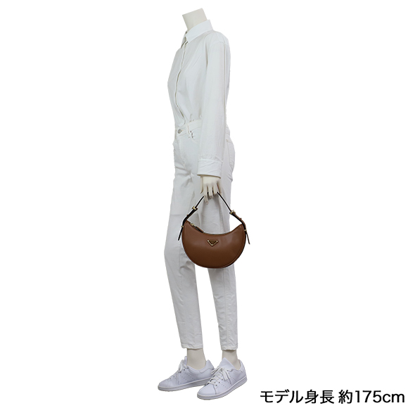 プラダアーケスモールレザーショルダーバッグ