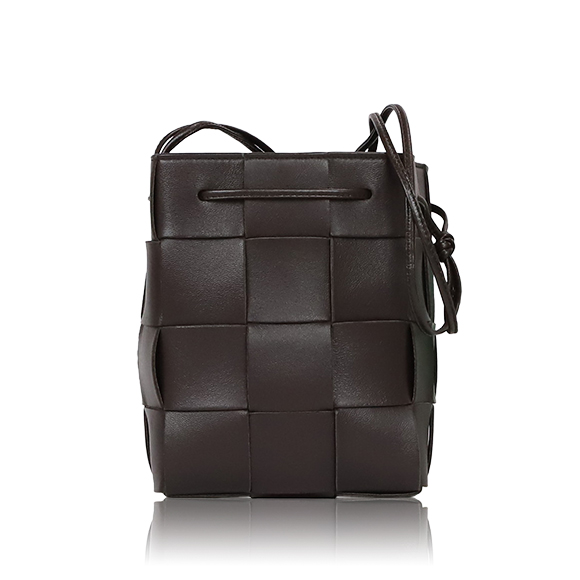 BOTTEGA VENETA スモールカセットバケットバッグ 