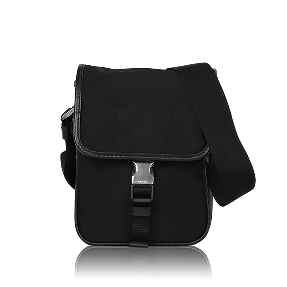 PRADA ショルダーバッグ 15&nbsp;x19&nbsp;x6cm(幅&nbsp;x 高さ&nbsp;x マチ)