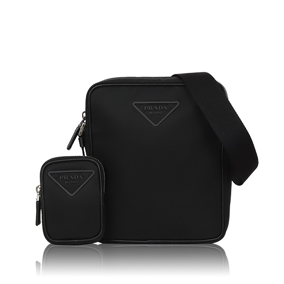 PRADA Re-Nylonショルダーバッグ 17&nbsp;x20&nbsp;x5cm(幅&nbsp;x 高さ&nbsp;x マチ)