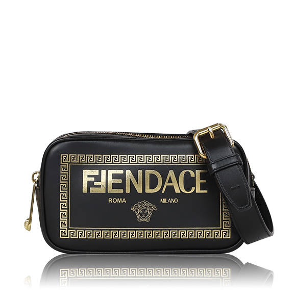 VERSACE ショルダーバッグ 19&nbsp;x11&nbsp;x4cm(幅&nbsp;x 高さ&nbsp;x マチ)